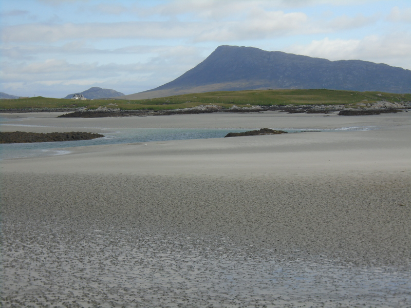 Eabhal_from_Grimsay.JPG