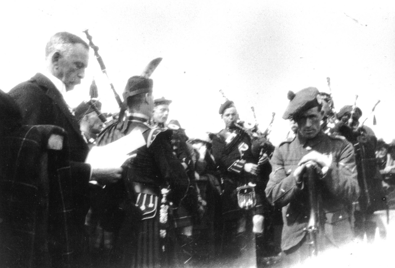 Unveiling_of_War_Memorial_.jpg